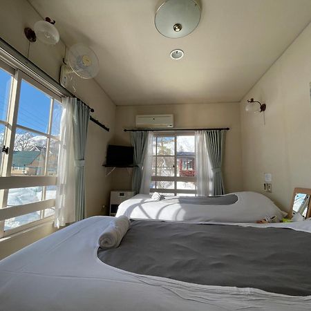 Bed and Breakfast Hakuba Snow Fox Exterior foto