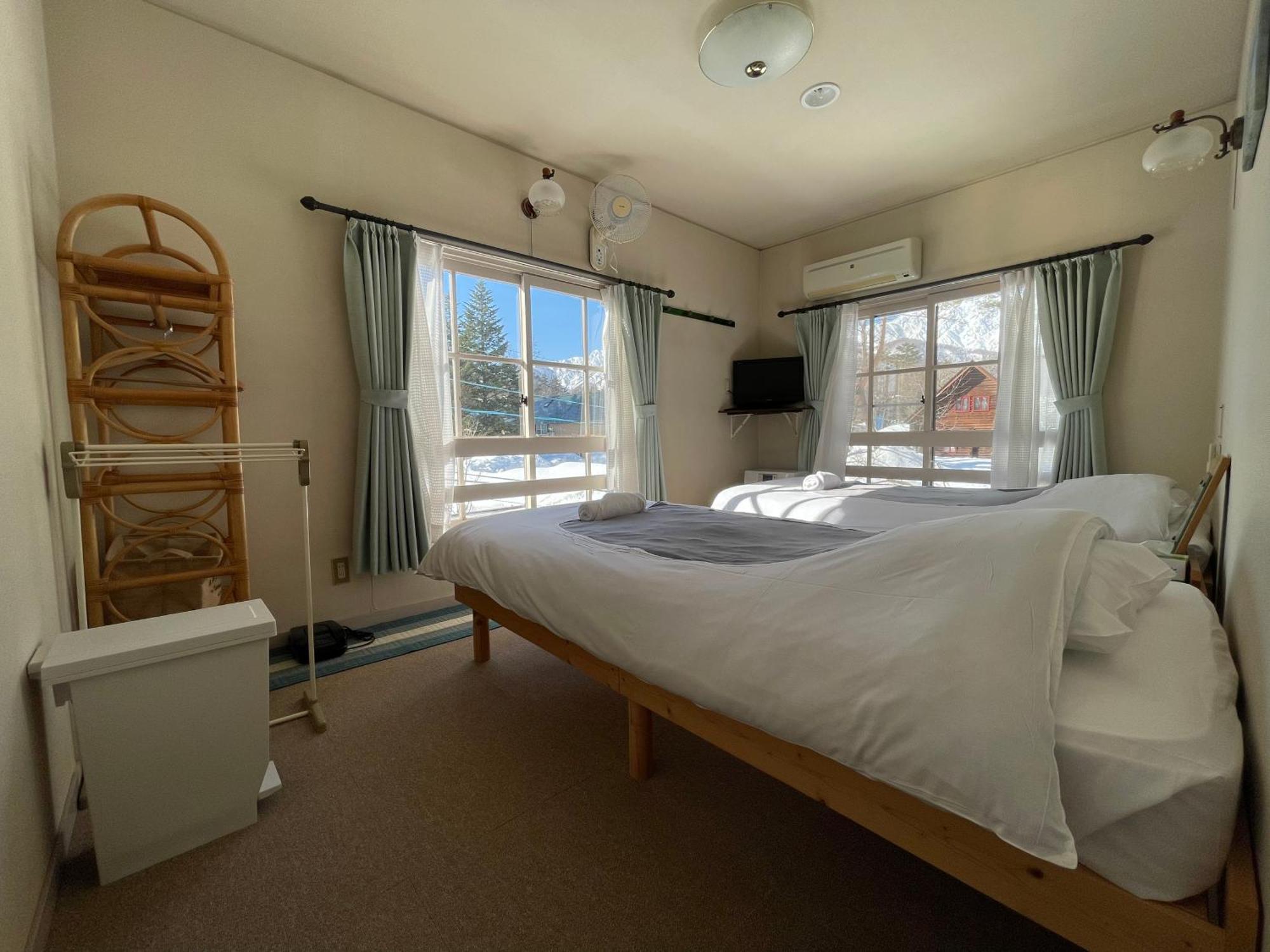 Bed and Breakfast Hakuba Snow Fox Exterior foto