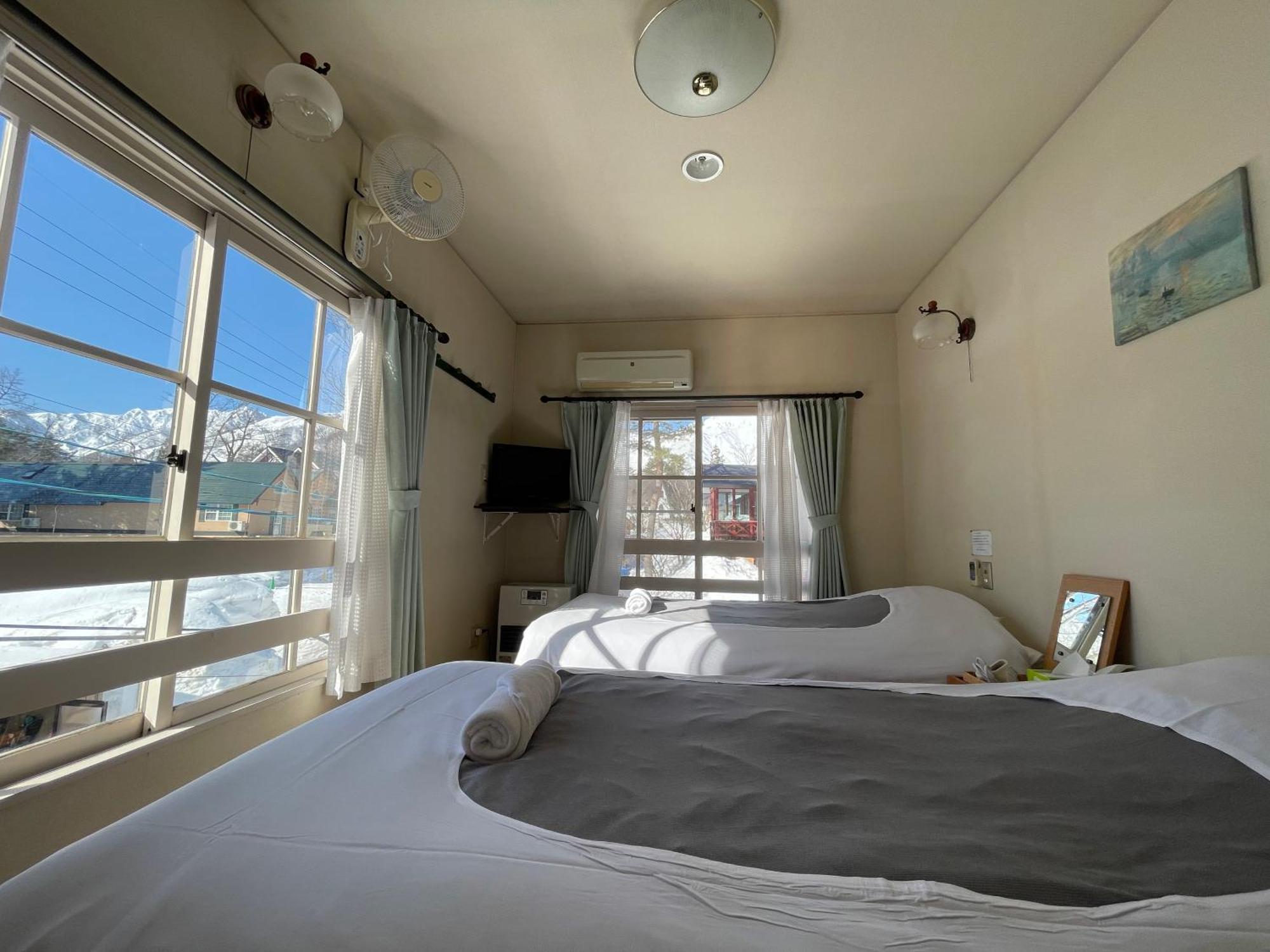 Bed and Breakfast Hakuba Snow Fox Exterior foto